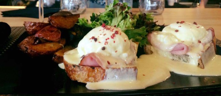 Eat Restaurant and Bar: American Bistro with a French Twist